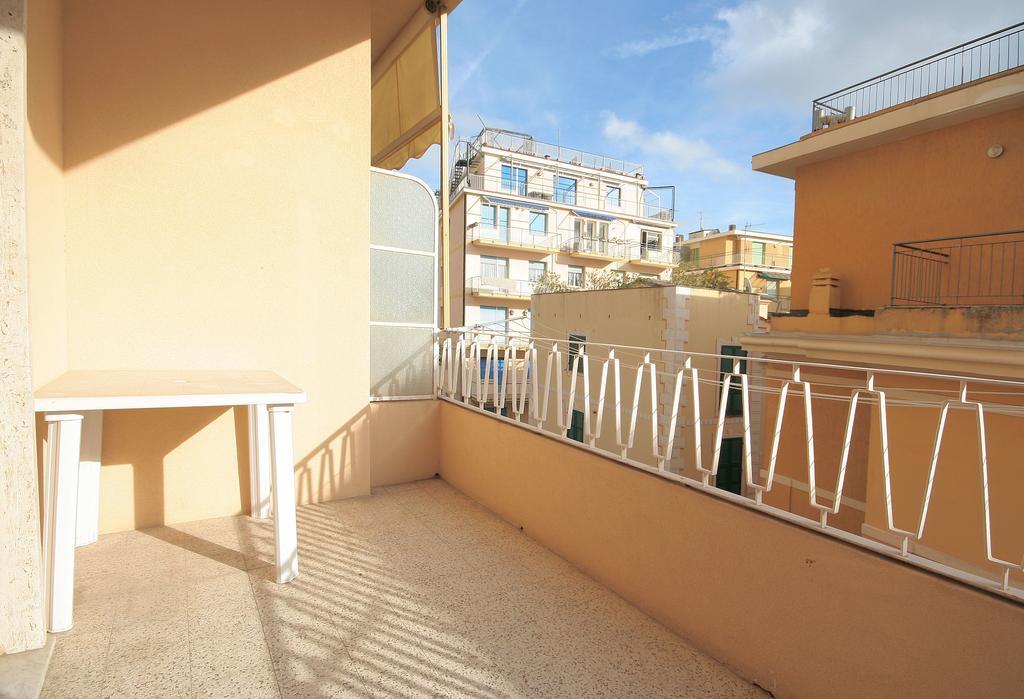 Top Relax Apartman Alassio Kültér fotó